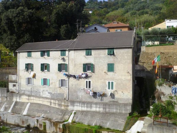 appartamento in vendita a Genova in zona Voltri