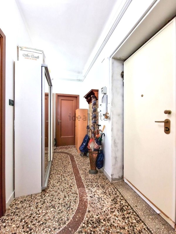 appartamento in vendita a Genova in zona Castelletto
