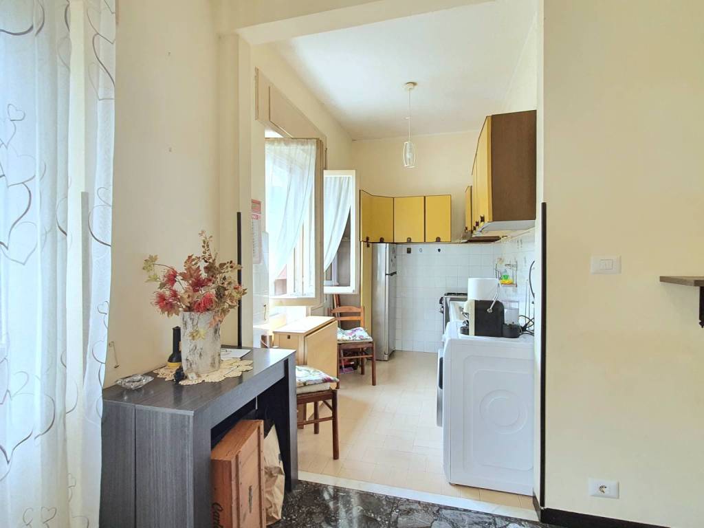 appartamento in vendita a Genova in zona Marassi