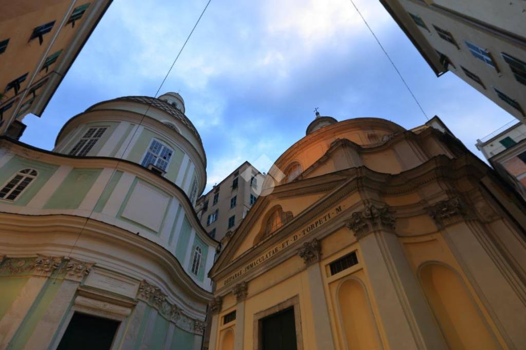 appartamento in vendita a Genova in zona Sottoripa / Maddalena / Molo