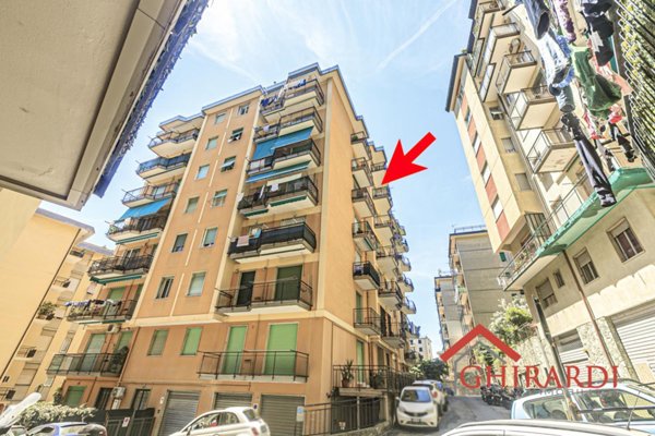 appartamento in vendita a Genova in zona Sestri Ponente
