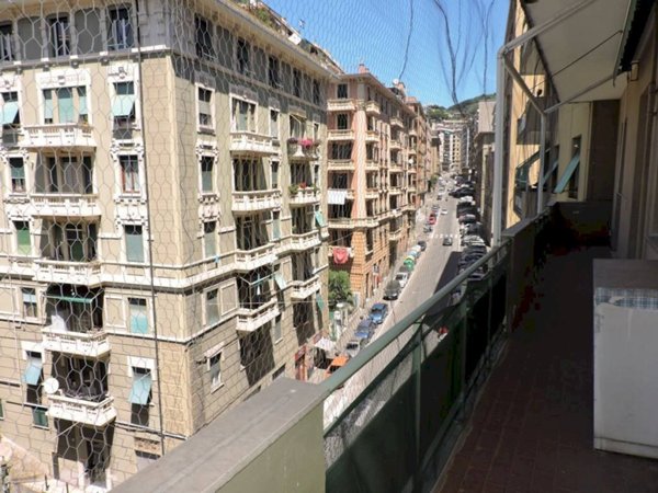 appartamento in vendita a Genova in zona Sampierdarena