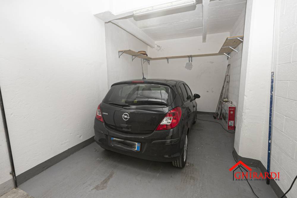 locale di sgombero in vendita a Genova in zona Borzoli