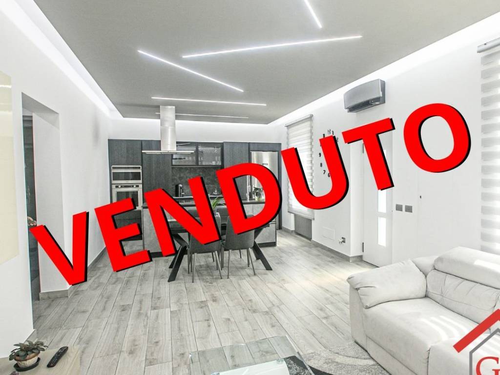 appartamento in vendita a Genova in zona Molassana