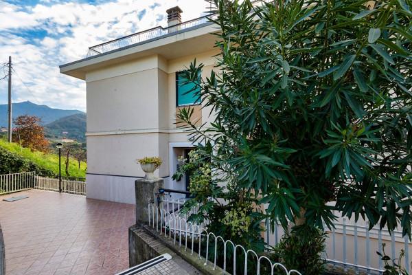 appartamento in vendita a Genova in zona Rivarolo