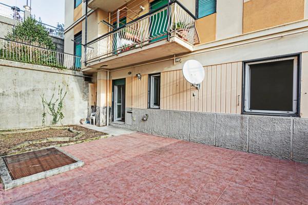 appartamento in vendita a Genova in zona Rivarolo
