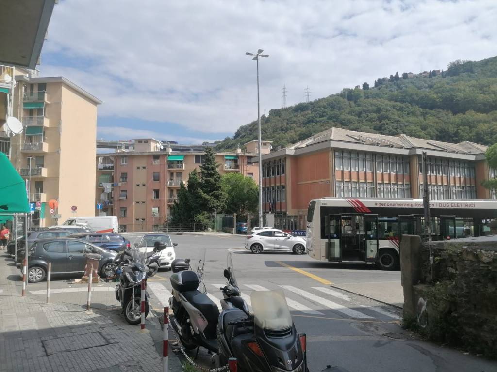 negozio in vendita a Genova in zona San Martino