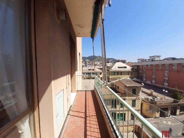 appartamento in vendita a Genova in zona Sestri Ponente