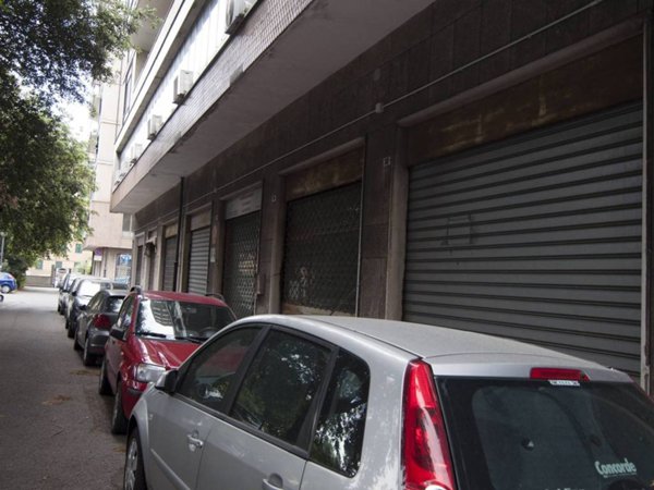 negozio in vendita a Genova in zona Sampierdarena