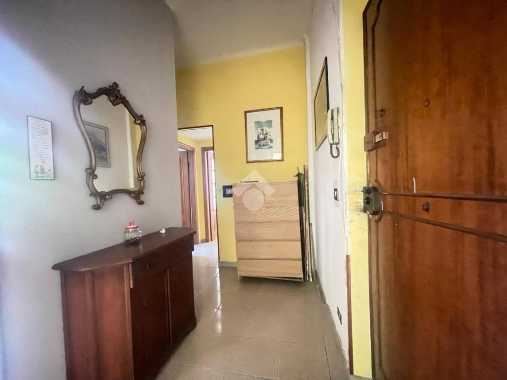 appartamento in vendita a Genova in zona Marassi