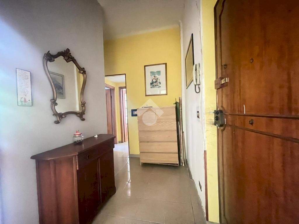 appartamento in vendita a Genova in zona Marassi