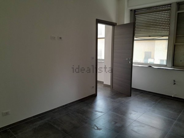 appartamento in vendita a Genova in zona Sampierdarena