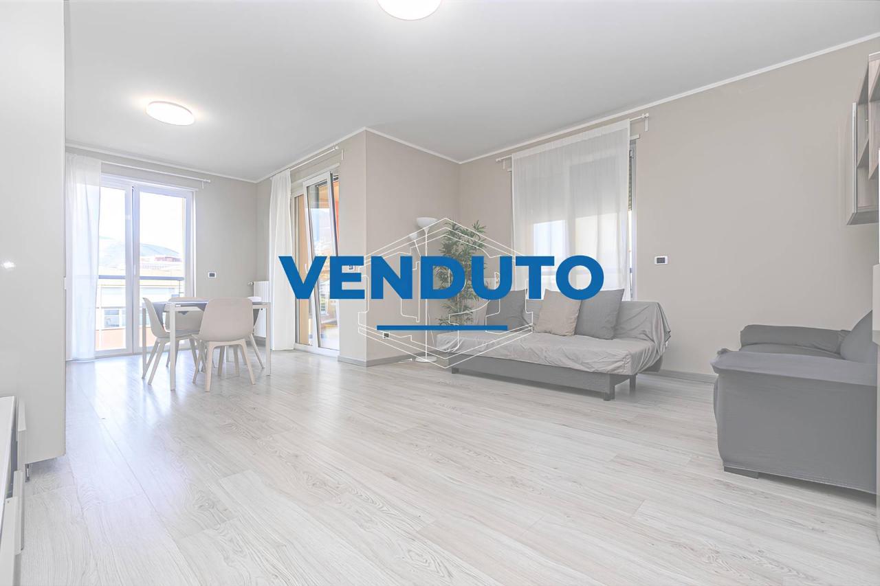 appartamento in vendita a Genova in zona Sestri Ponente