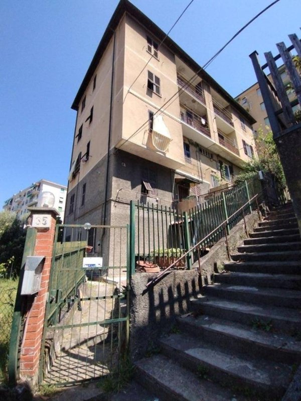 appartamento in vendita a Genova in zona Pontedecimo