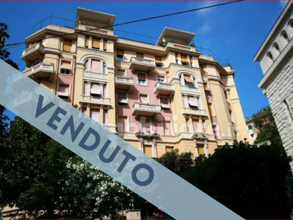 appartamento in vendita a Genova in zona Castelletto