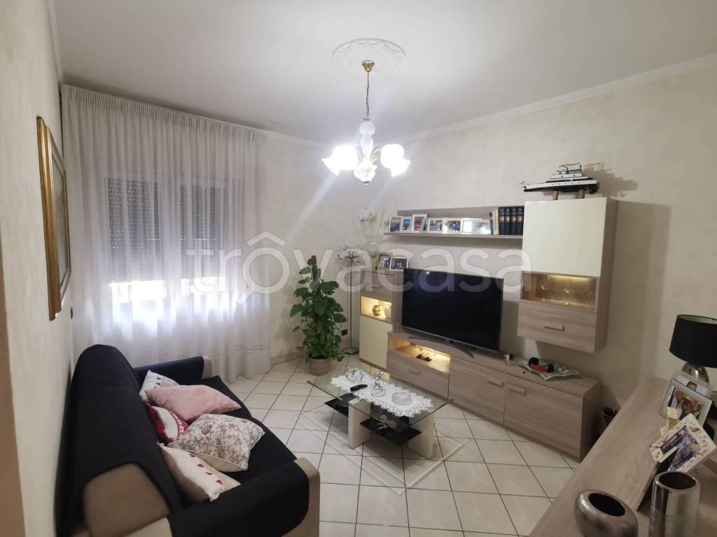 appartamento in vendita a Genova in zona Sampierdarena