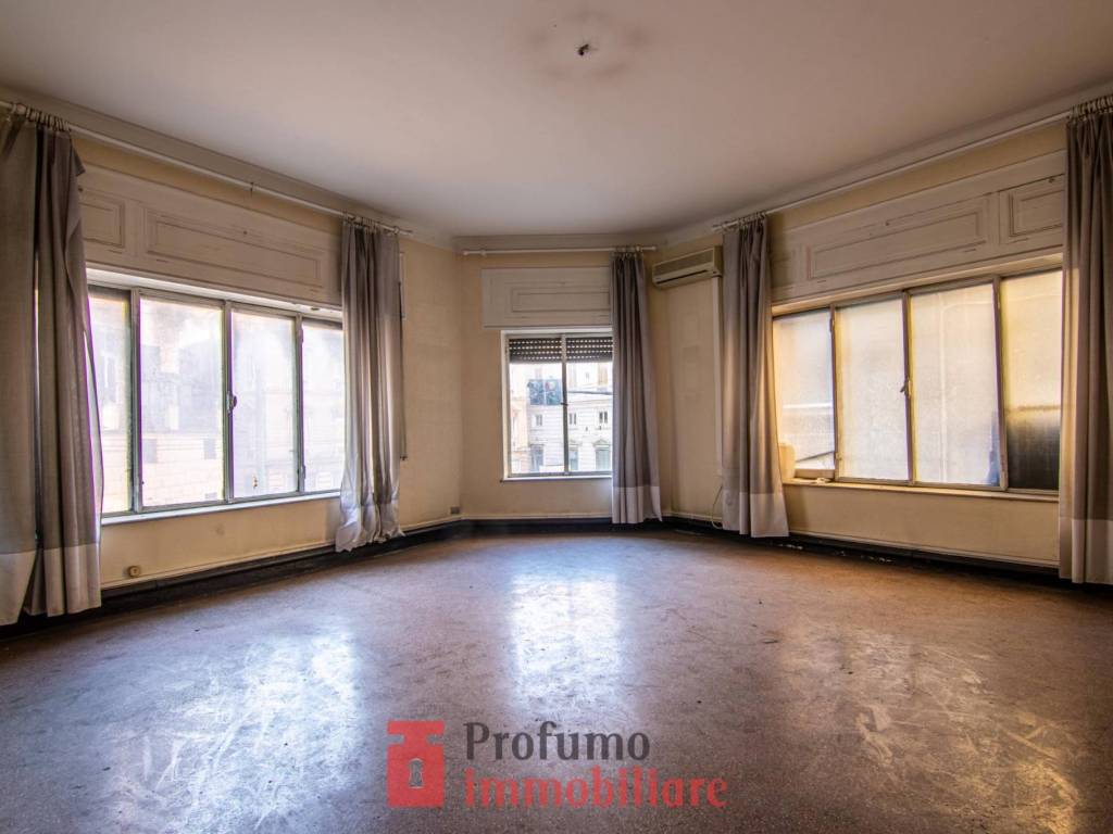 appartamento in vendita a Genova in zona Castelletto