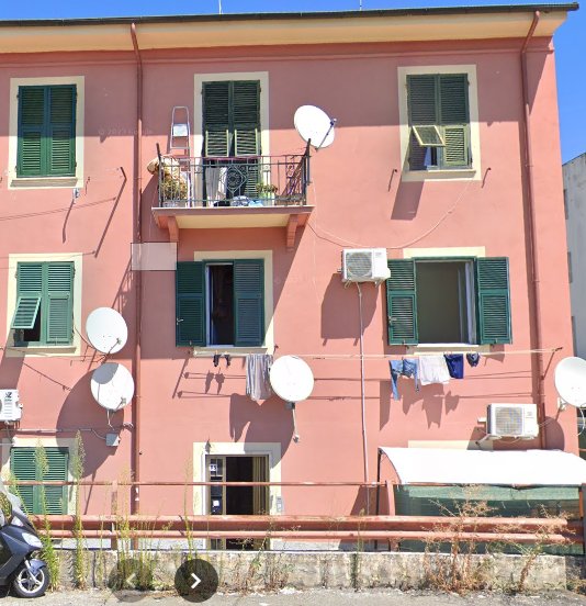 appartamento in vendita a Genova in zona Sottoripa / Maddalena / Molo