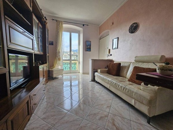 appartamento in vendita a Genova in zona Sampierdarena