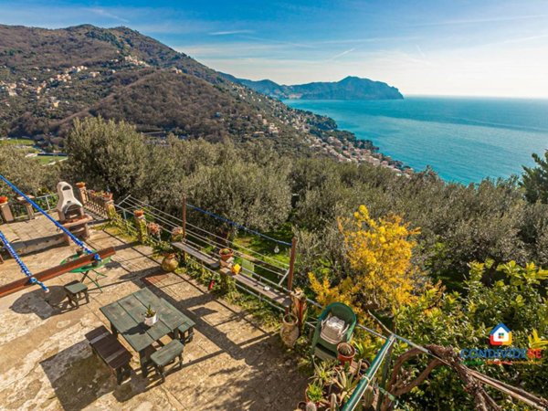 casa indipendente in vendita a Genova in zona Nervi