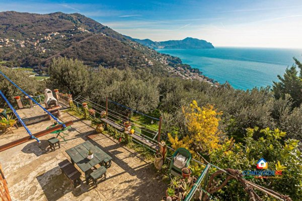 casa indipendente in vendita a Genova in zona Nervi