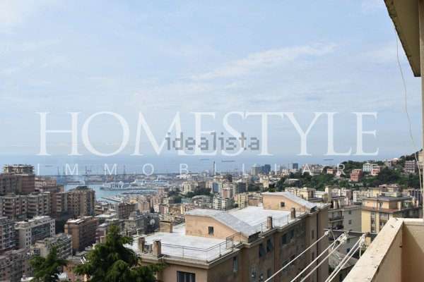 appartamento in vendita a Genova in zona Oregina