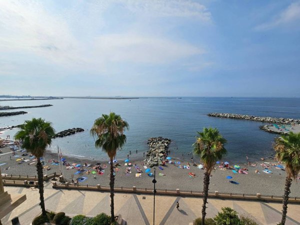 appartamento in vendita a Genova in zona Pegli