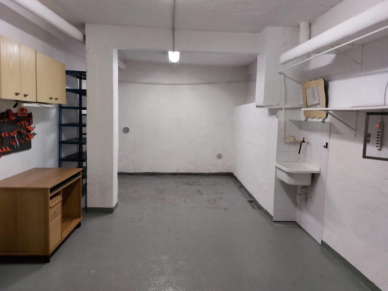 appartamento in vendita a Genova in zona Palmaro / Pra'