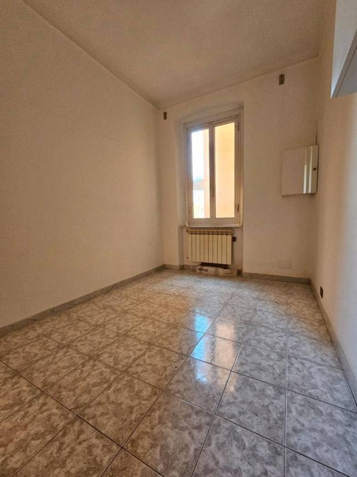 appartamento in vendita a Genova in zona Sestri Ponente