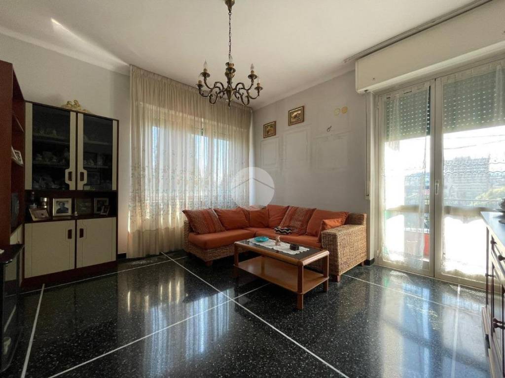 appartamento in vendita a Genova in zona Pegli