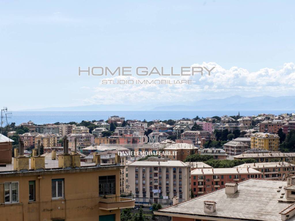 appartamento in vendita a Genova in zona Apparizione