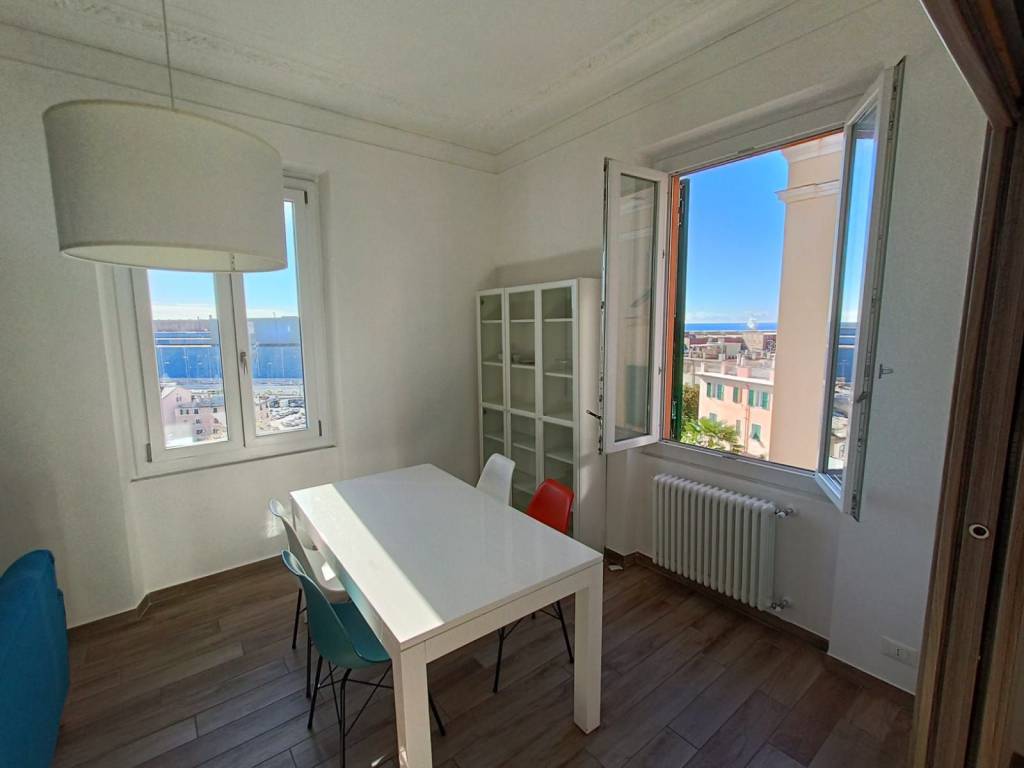 appartamento in vendita a Genova in zona Cornigliano