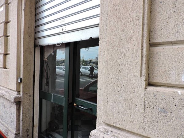 negozio in vendita a Genova in zona DiNegro