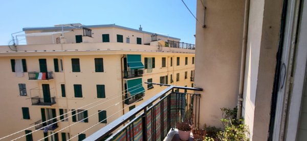 casa indipendente in vendita a Genova in zona Sampierdarena