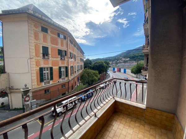 appartamento in vendita a Genova in zona Bolzaneto