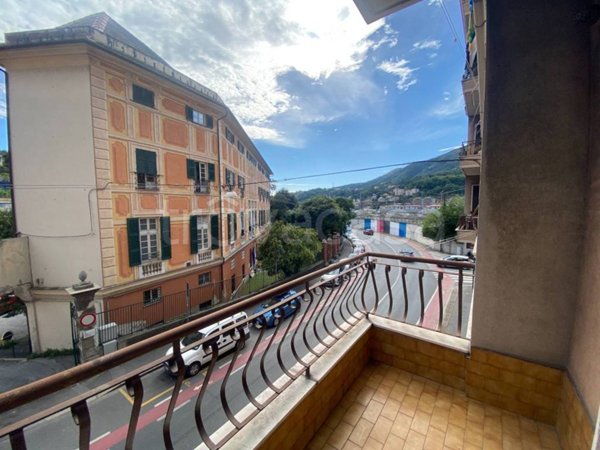 appartamento in vendita a Genova in zona Bolzaneto