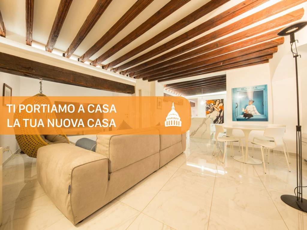 appartamento in vendita a Genova in zona Sottoripa / Maddalena / Molo