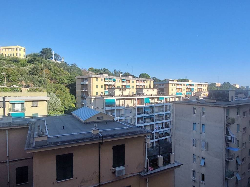 appartamento in vendita a Genova in zona Sampierdarena