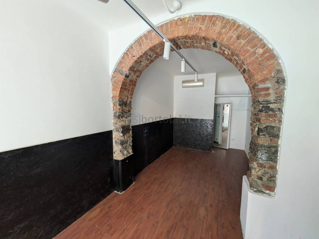 negozio in vendita a Genova in zona Castelletto