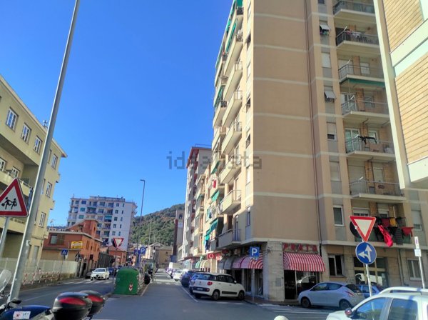appartamento in vendita a Genova in zona Molassana