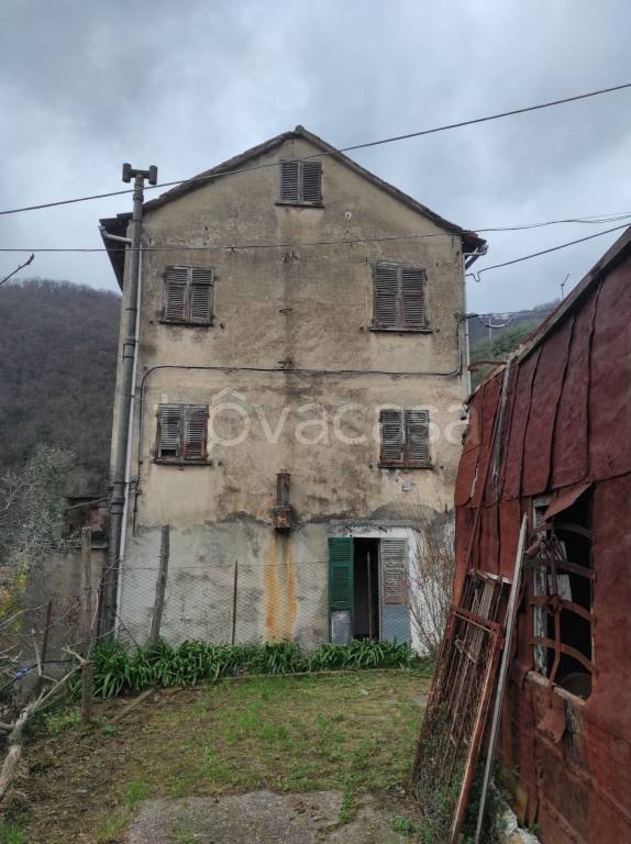 casa indipendente in vendita a Genova in zona Struppa