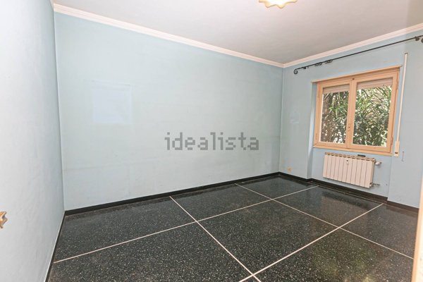 appartamento in vendita a Genova in zona Marassi