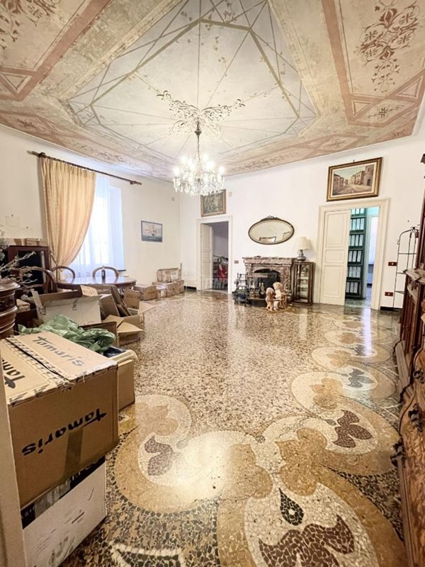appartamento in vendita a Genova in zona Sampierdarena
