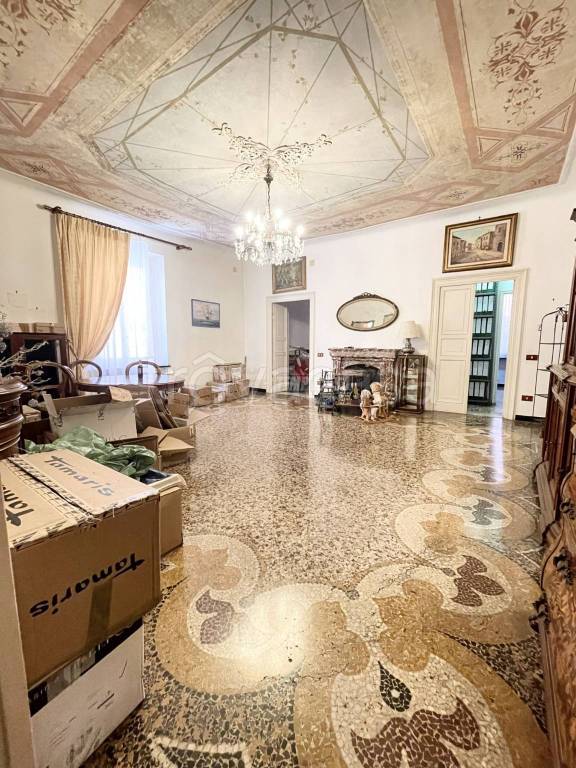 appartamento in vendita a Genova in zona Sampierdarena
