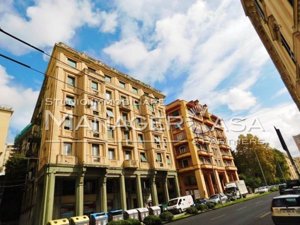 appartamento in vendita a Genova in zona Sampierdarena