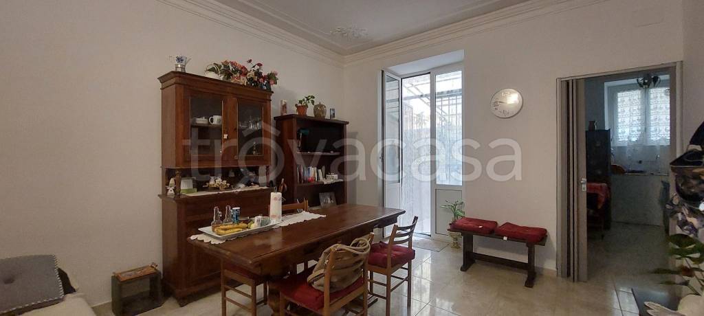 appartamento in vendita a Genova in zona Sestri Ponente