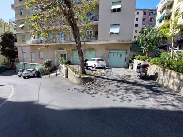 ufficio in vendita a Genova in zona San Martino