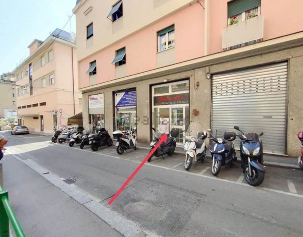 negozio in vendita a Genova