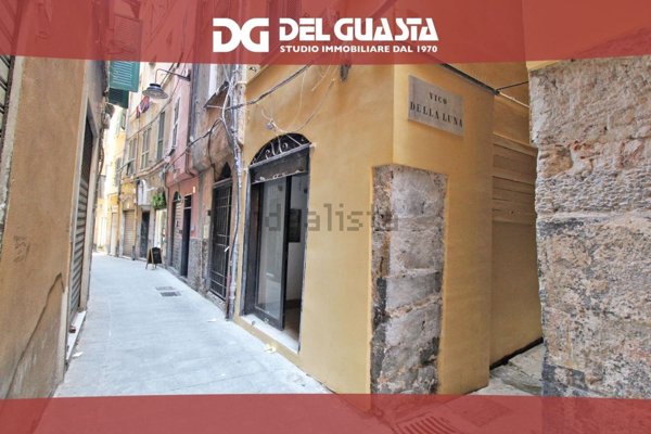 negozio in vendita a Genova in zona Sottoripa / Maddalena / Molo