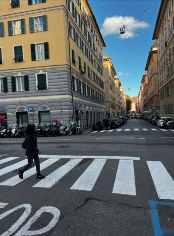 negozio in vendita a Genova in zona Foce